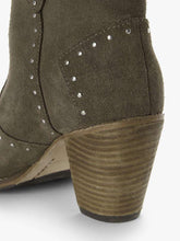 Load image into Gallery viewer, Lukie Bootie
