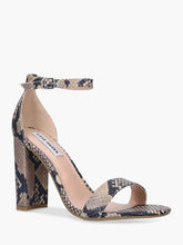 Load image into Gallery viewer, Carrson Sandal
