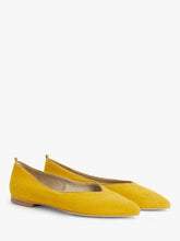 Load image into Gallery viewer, Pointed Toe Pumps
